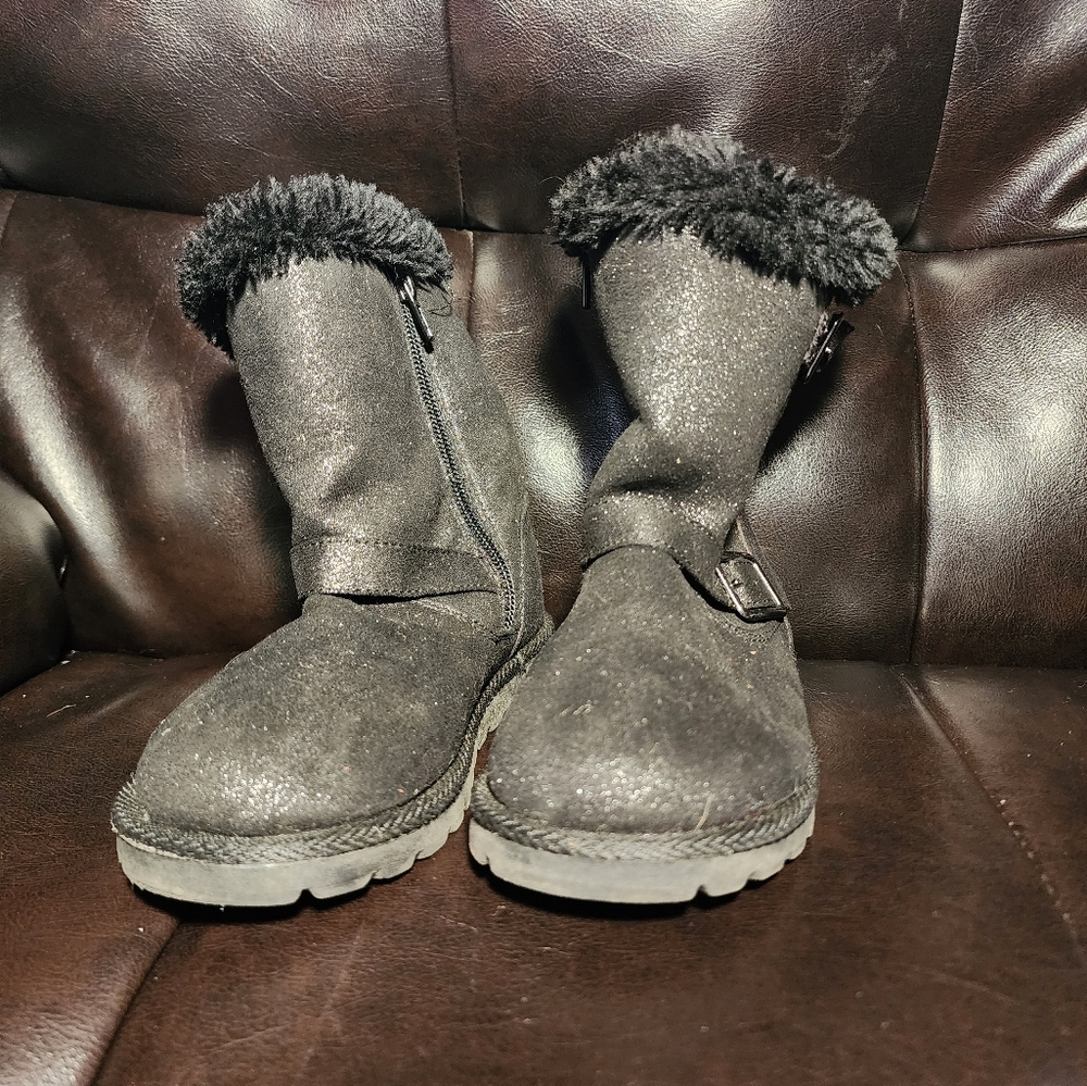 Girls Airwalk Black Boots size 12c